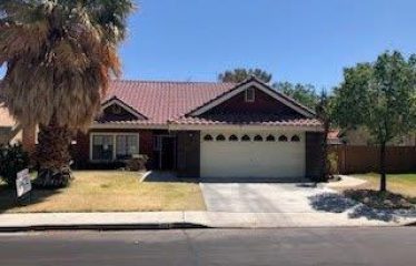 964 Roosevelt St, Ridgecrest, CA 93555 Cross St.: President Way