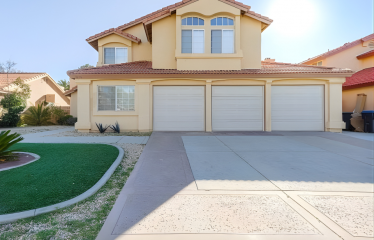 1836 Bradcliff Way, Palmdale, CA 93551 Cross St.: Dianron