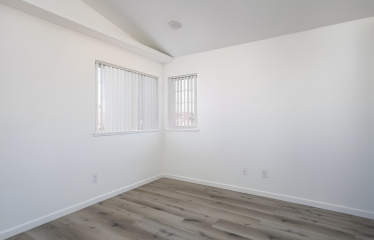 1836 Bradcliff Way, Palmdale, CA 93551 Cross St.: Dianron