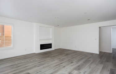 1836 Bradcliff Way, Palmdale, CA 93551 Cross St.: Dianron