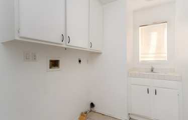 1836 Bradcliff Way, Palmdale, CA 93551 Cross St.: Dianron