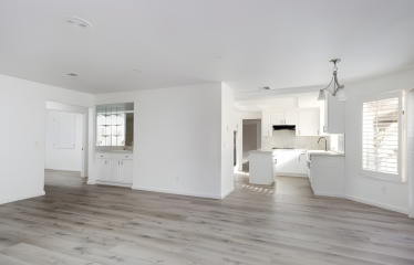 1836 Bradcliff Way, Palmdale, CA 93551 Cross St.: Dianron