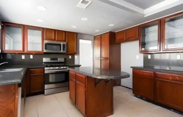 37712 Duffel Street, Palmdale, CA 93552 Cross St.: E Ave R4