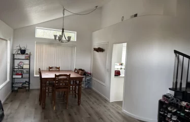 1836 Bradcliff Way, Palmdale, CA 93551 Cross St.: Dianron