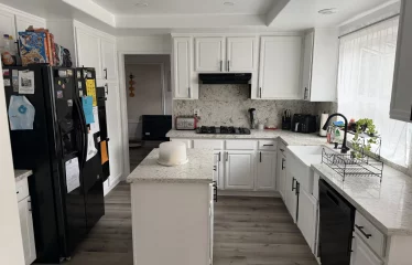 1836 Bradcliff Way, Palmdale, CA 93551 Cross St.: Dianron