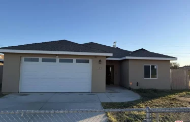 9200 Evelyn Avenue, California City, CA 93505 Cross St.: 93rd