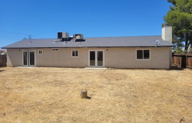 9012 Columbine, California City, CA 93505 Cross St.: 89th St
