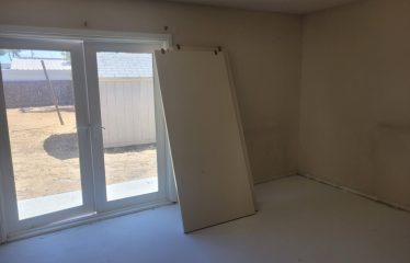 9012 Columbine, California City, CA 93505 Cross St.: 89th St