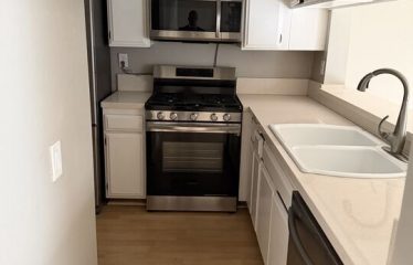 15050 Sherman Way #139, Van Nuys, CA 91405 Cross St.: Sepulveda Bivd