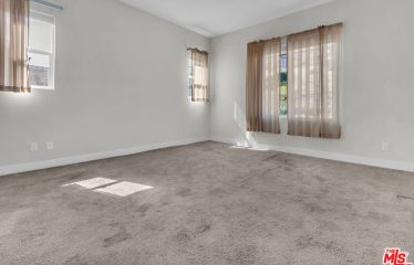 25145 Cherry Ridge Dr, Canyon Country, CA 91387 Cross St.: Golden Maple